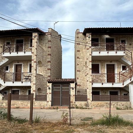 דירות Stone House In אפיטוס מראה חיצוני תמונה